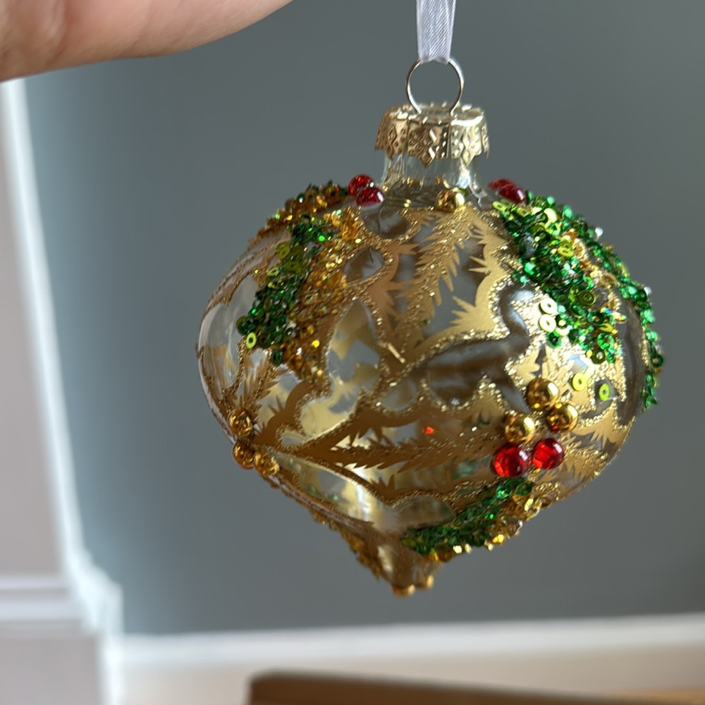 Frontgate Holiday Leaves Embellished Ornaments - Set of 6 - Picture 5 of 16